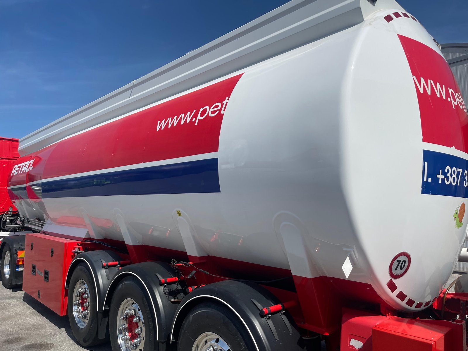 Lakiranje autocisterne